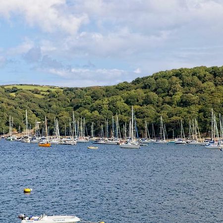 Fowey Landing Apartment Bagian luar foto