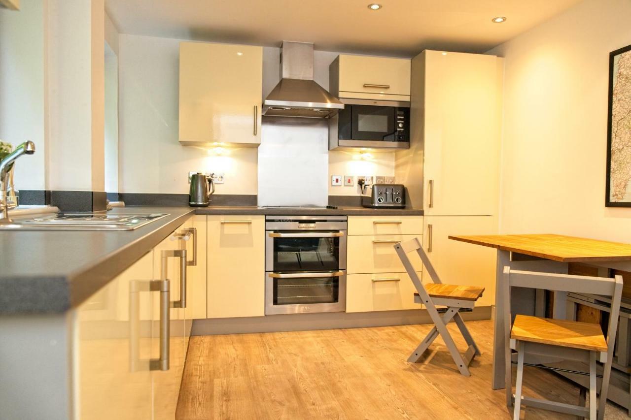 Fowey Landing Apartment Bagian luar foto