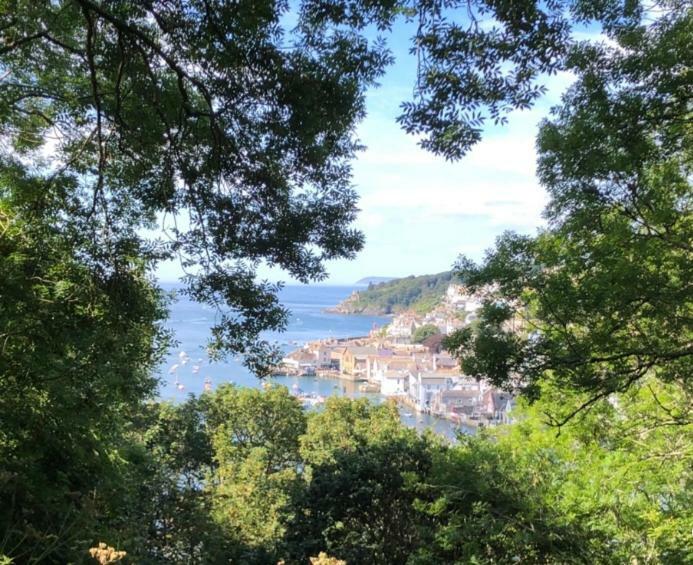 Fowey Landing Apartment Bagian luar foto