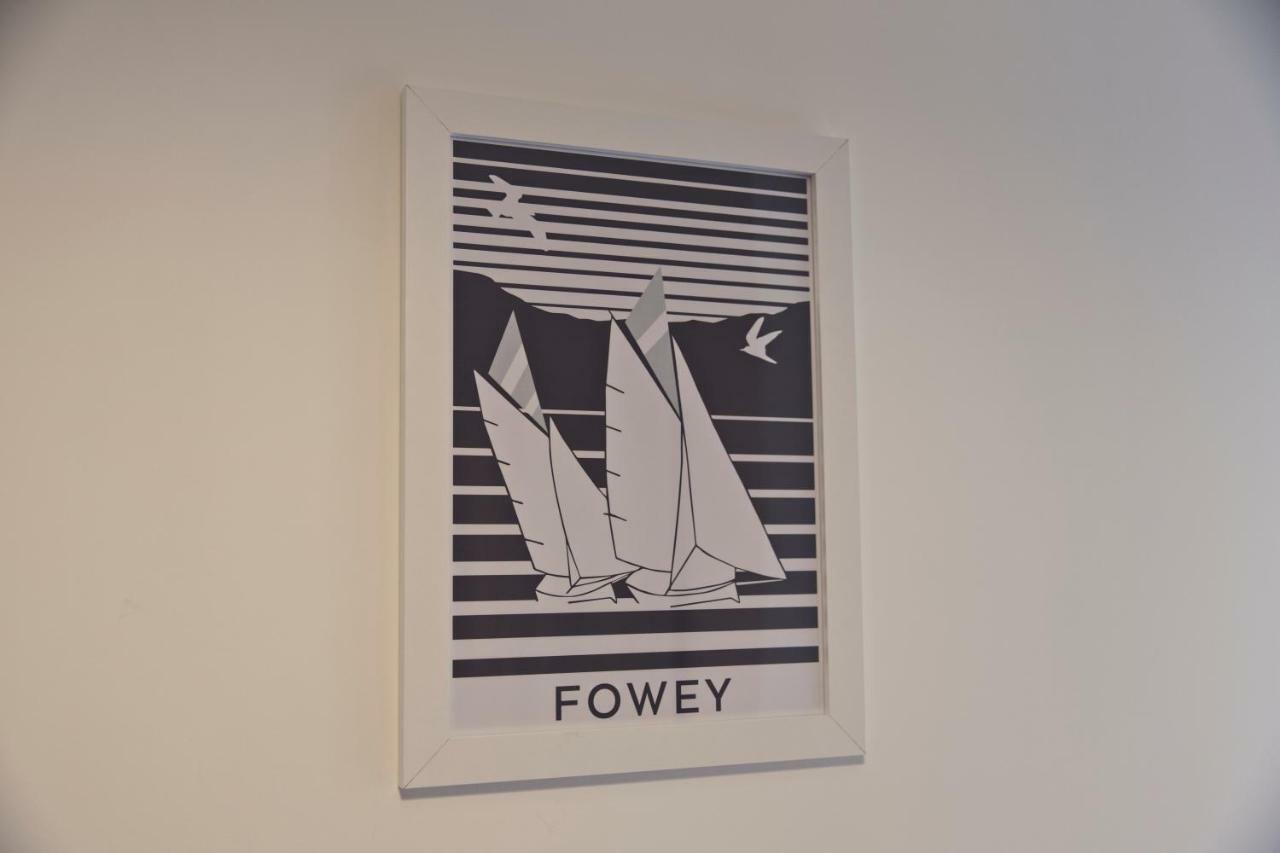 Fowey Landing Apartment Bagian luar foto
