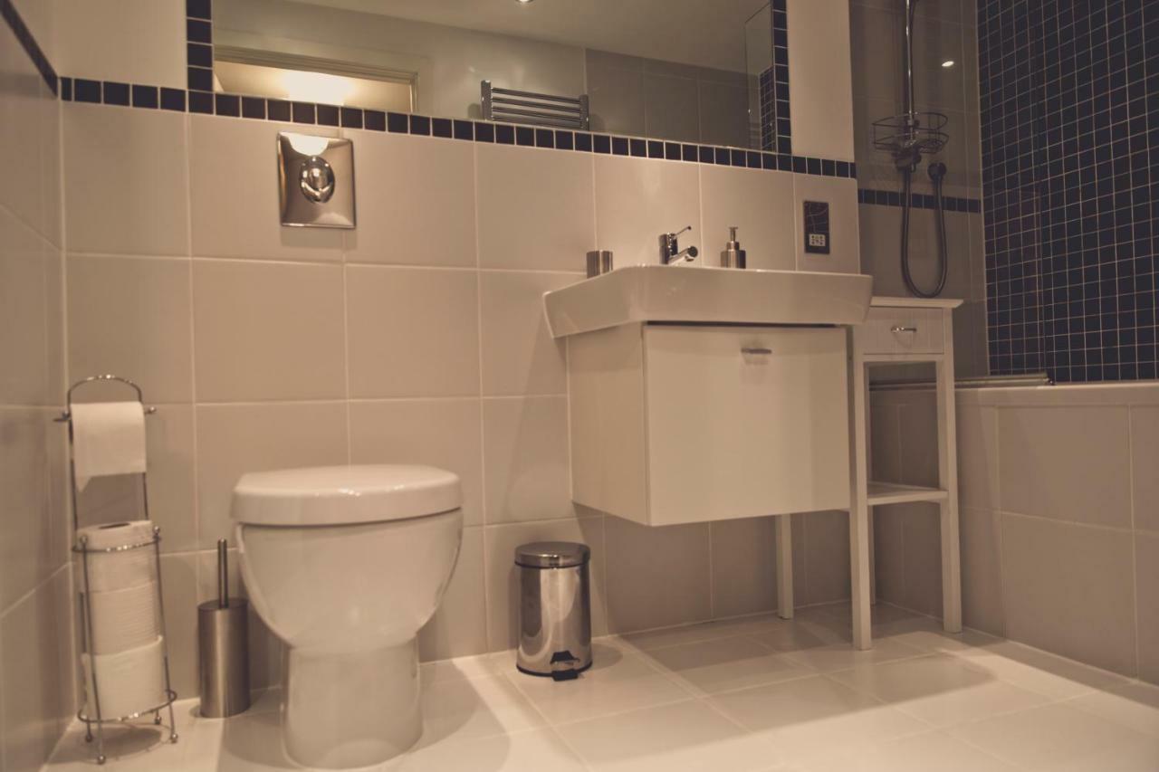 Fowey Landing Apartment Bagian luar foto